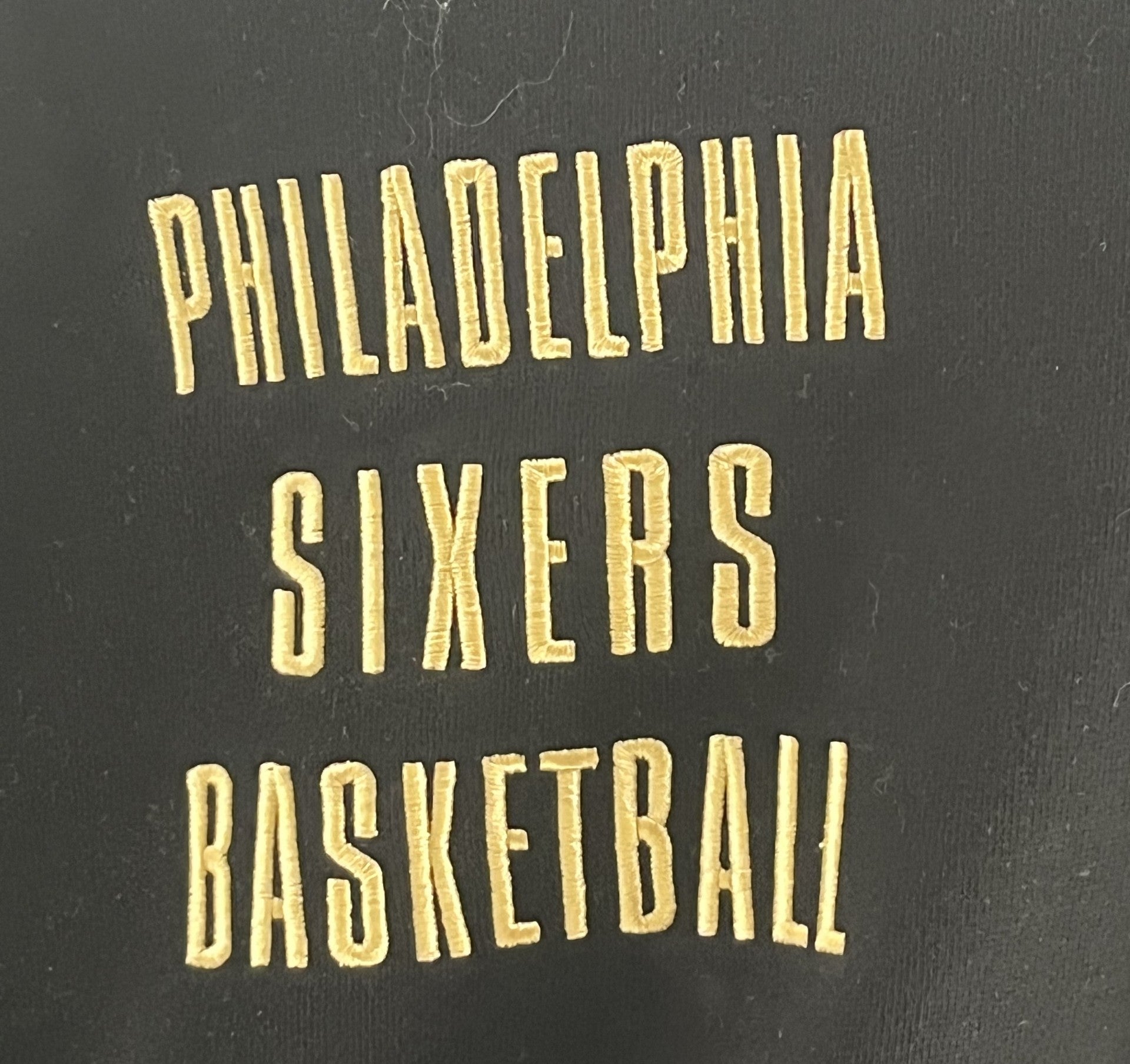 Mitchell & Ness Philadelphia 76ers Throwback Pull over hoodie