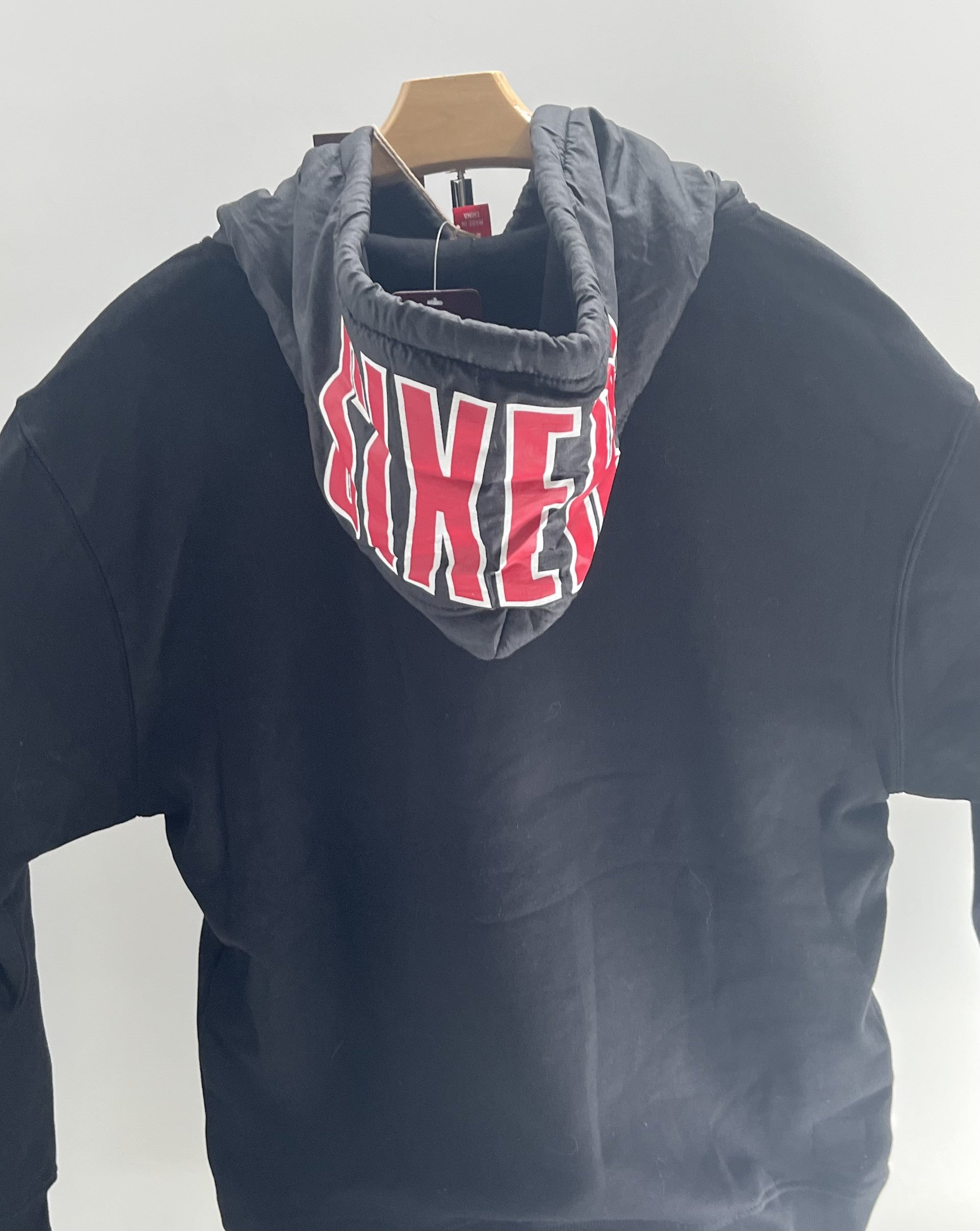 Mitchell & Ness Philadelphia 76ers Throwback Pull over hoodie