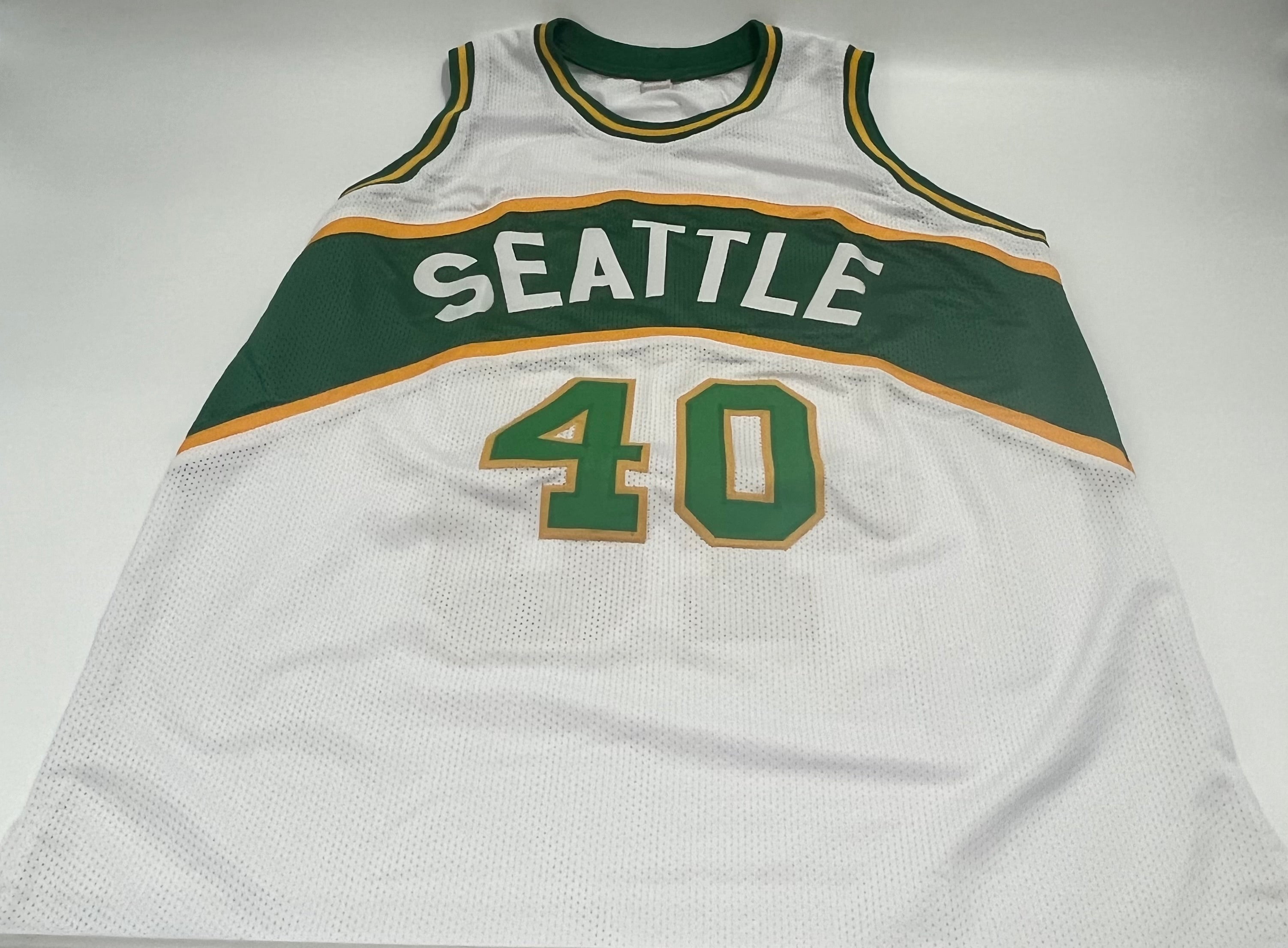 Shawn Kemp Signed Custom Jersey (Beckett)