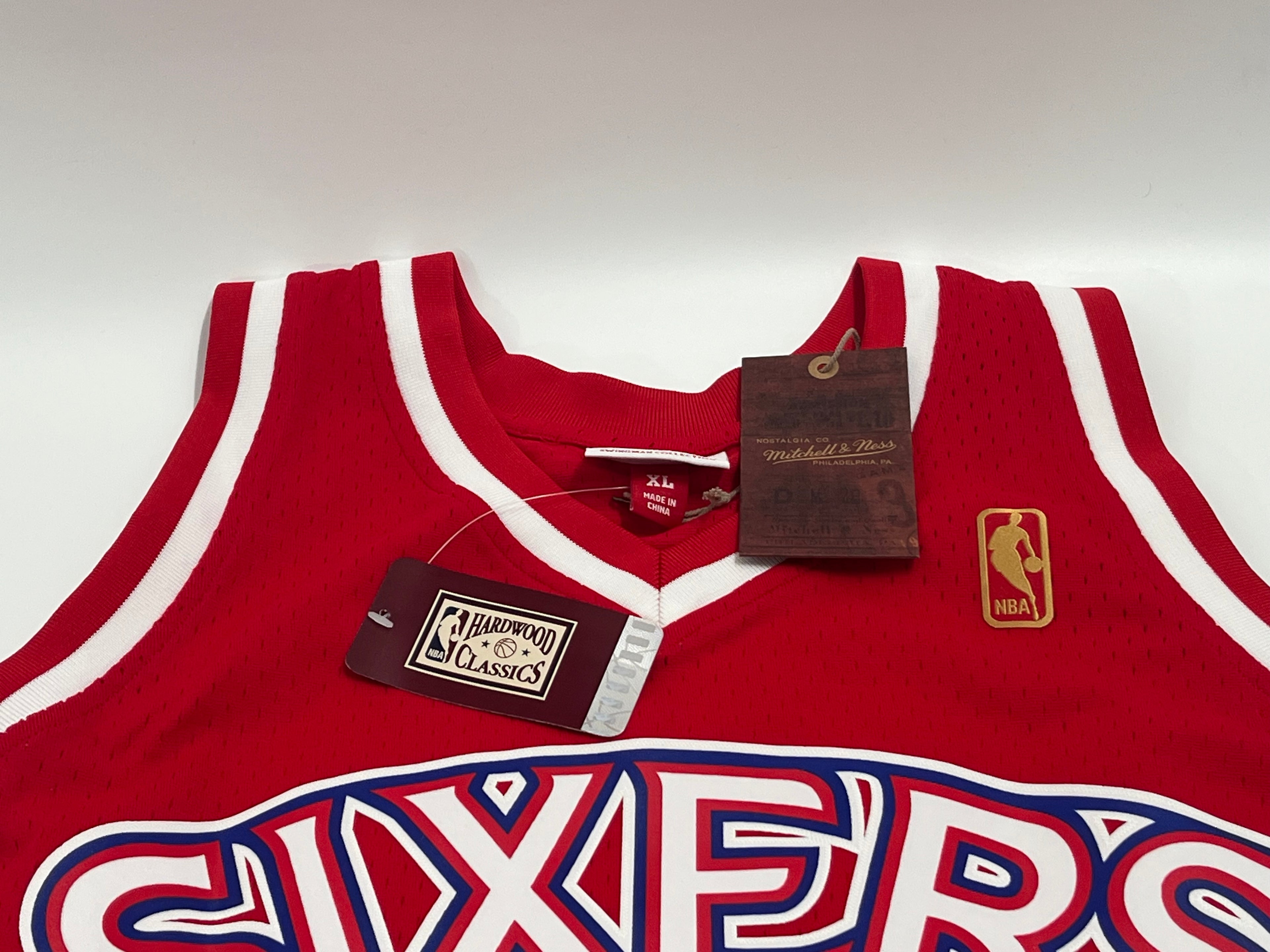 Allen Iverson Signed 76ers 96/97 Red M&N HWC Swgmn Jersey BAS (Red/Blue)