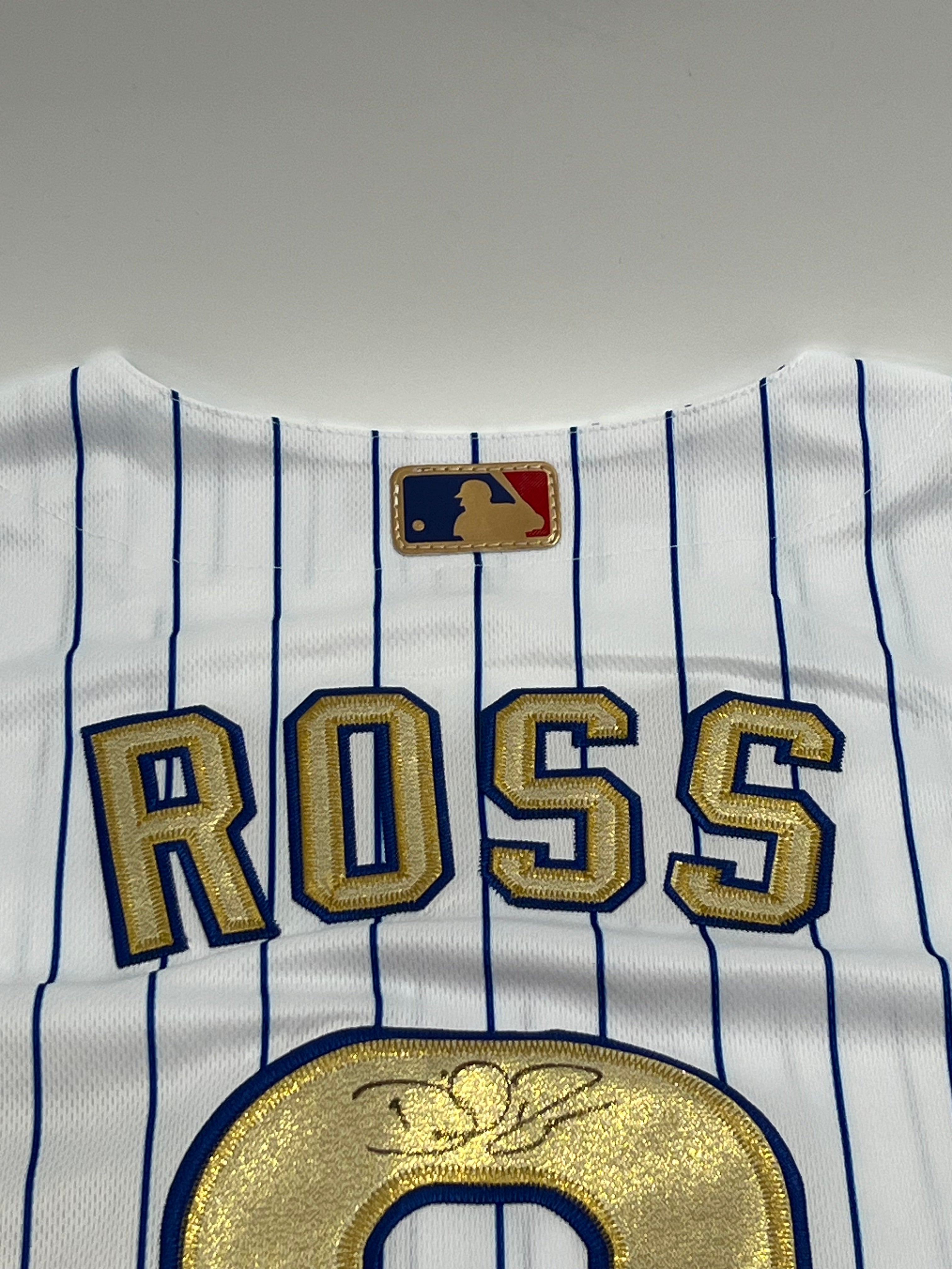 David Ross Signed Cubs Majestic Jersey W/ 2016 World Series Patch (Beckett)