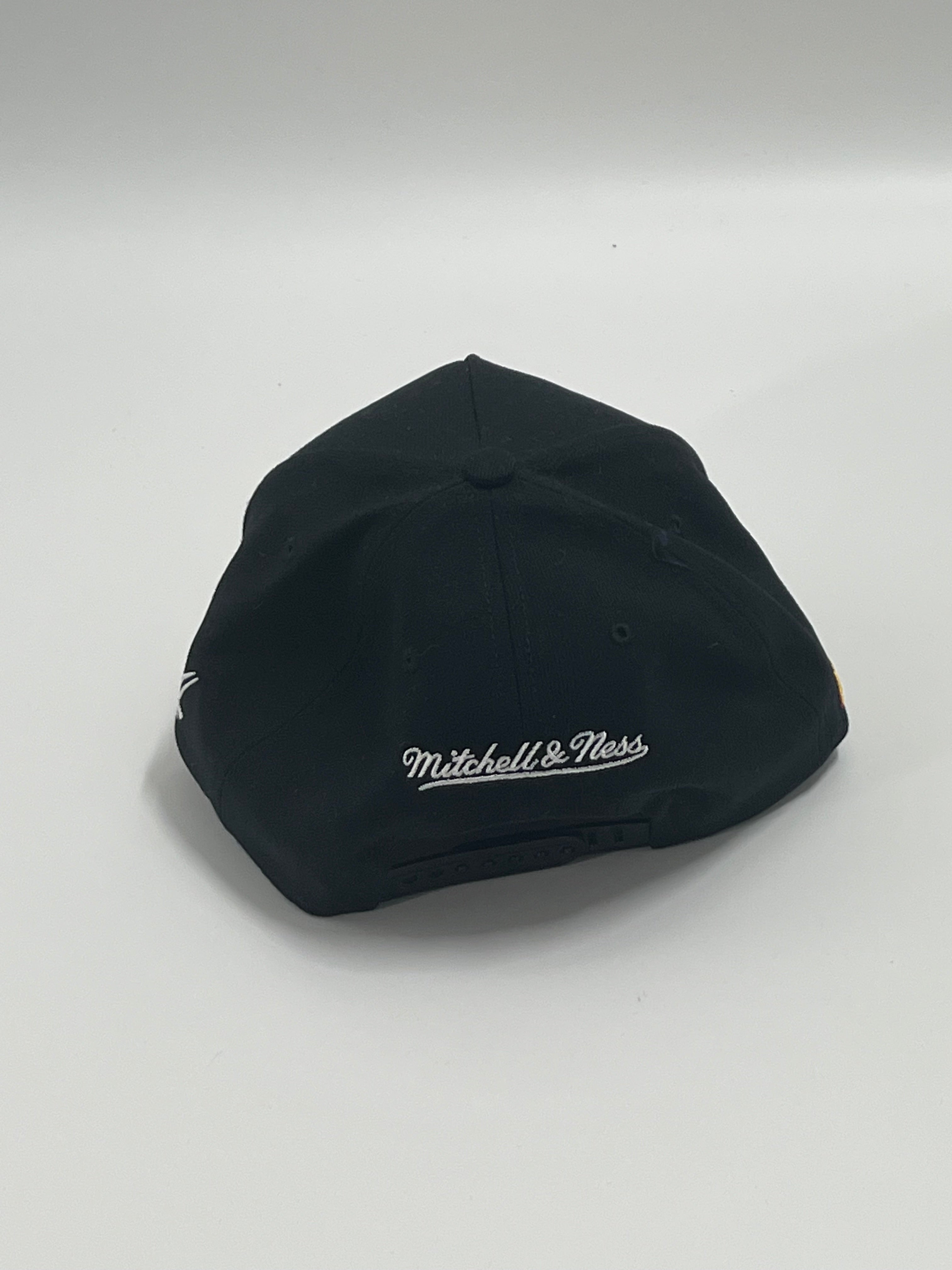Hulk Hogan, WWE Statement Pro Snapback Hat