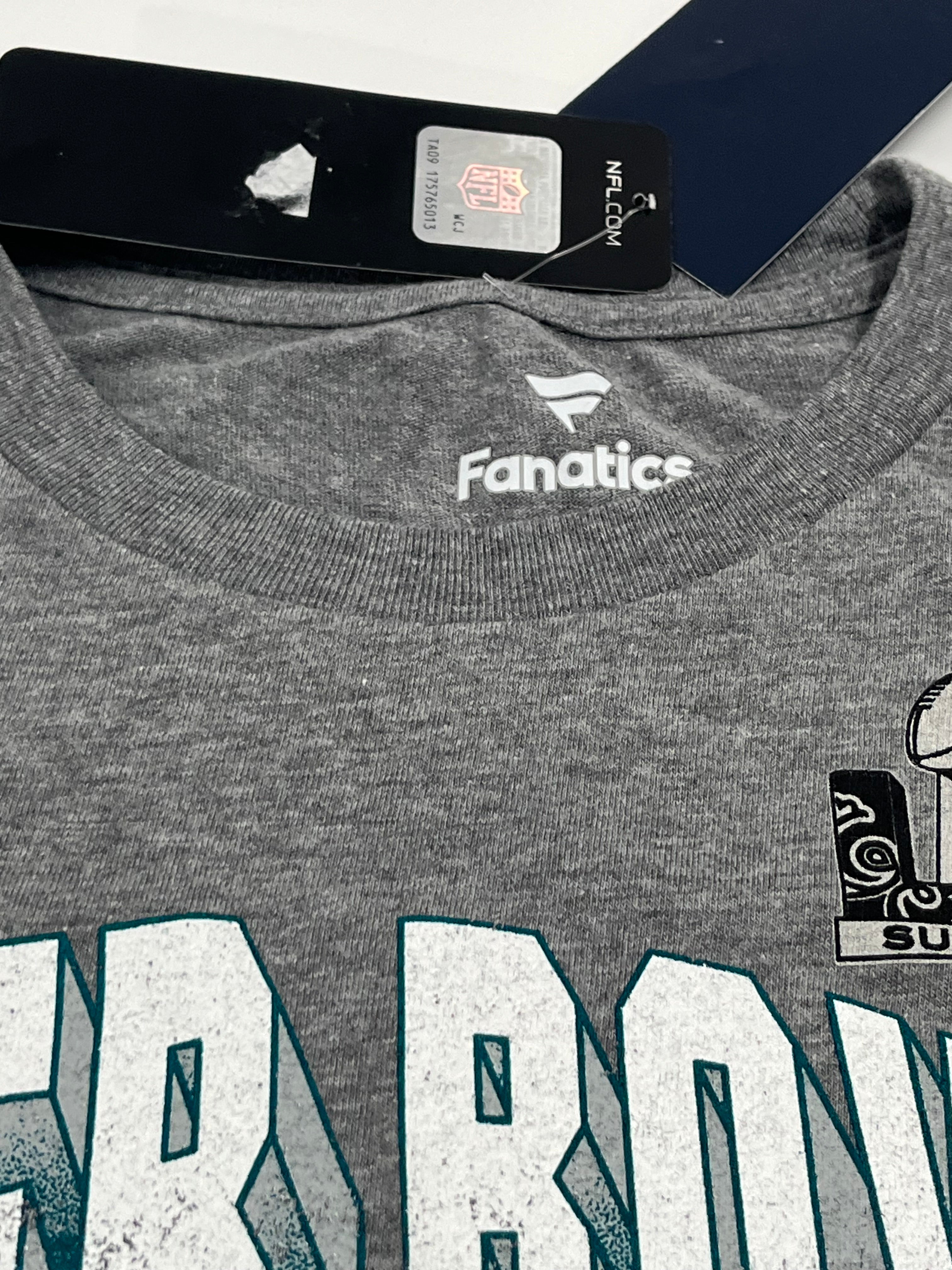 Fanatics NFL Philadelphia Eagles Super Bowl Champions Triblend SS TEE