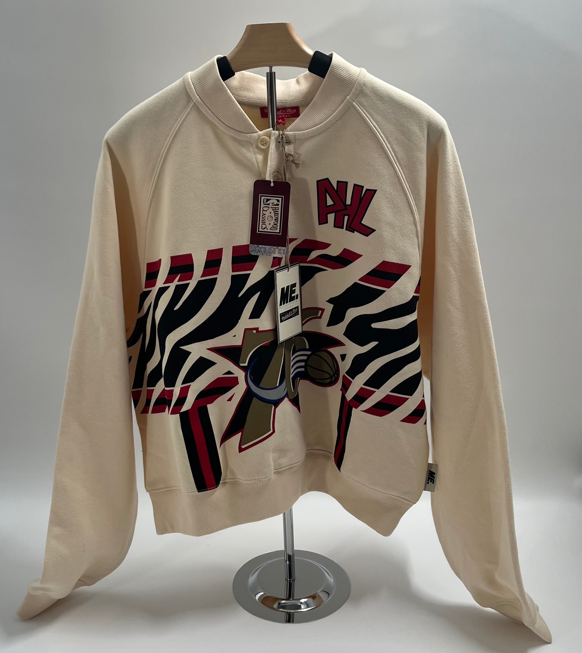 NBA Melody Ehsani RAGLAN Pullover 76ers