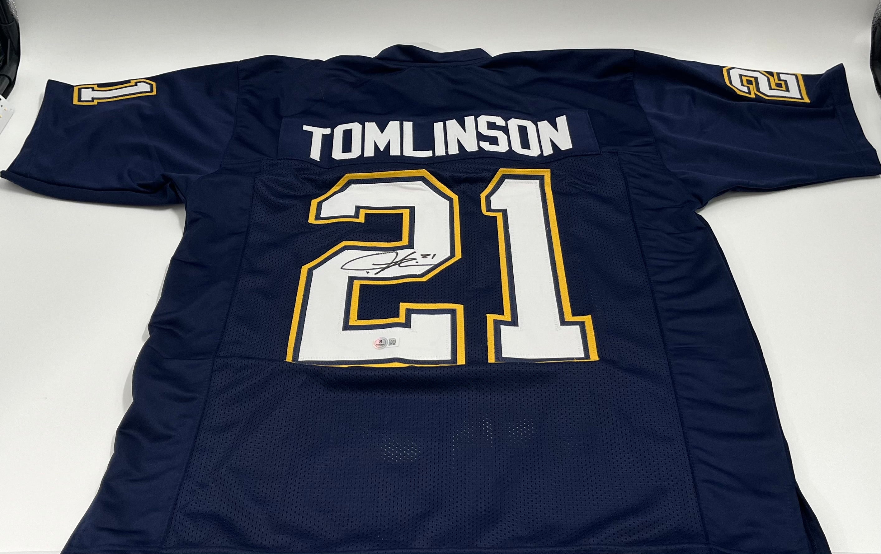 LaDainian Tomlinson Signed Jersey (Beckett)