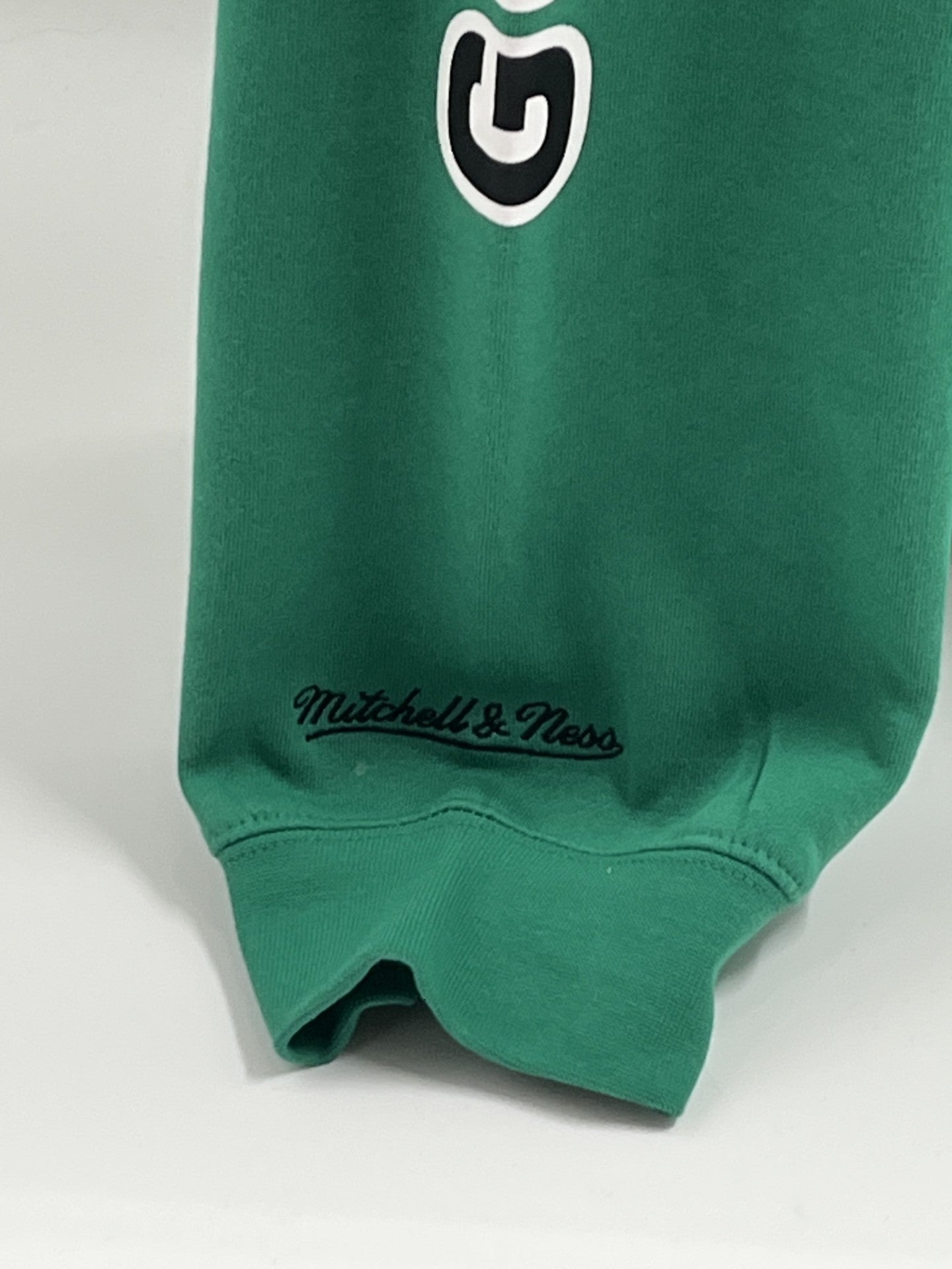 Mitchell & Ness Mens Green Philadelphia Eagles There & Back Fleece Cew