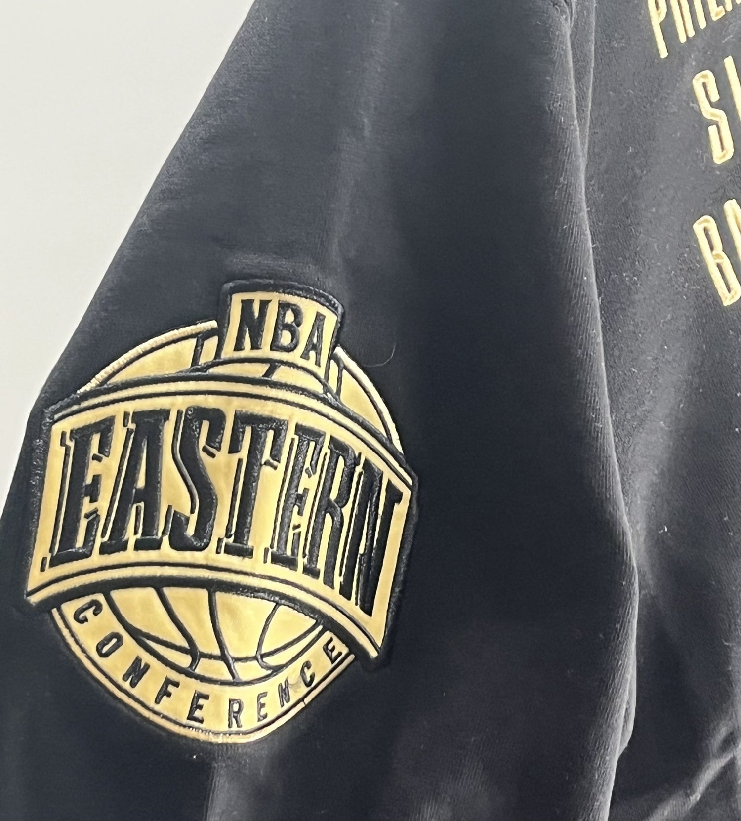 Mitchell &amp; Ness Philadelphia 76ers Throwback Pull over hoodie