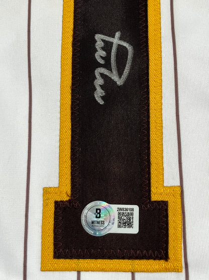 Manny Machado Signed Jersey (Beckett)