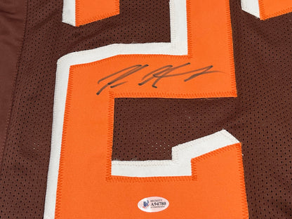 Kareem Hunt Signed Jersey (Beckett)