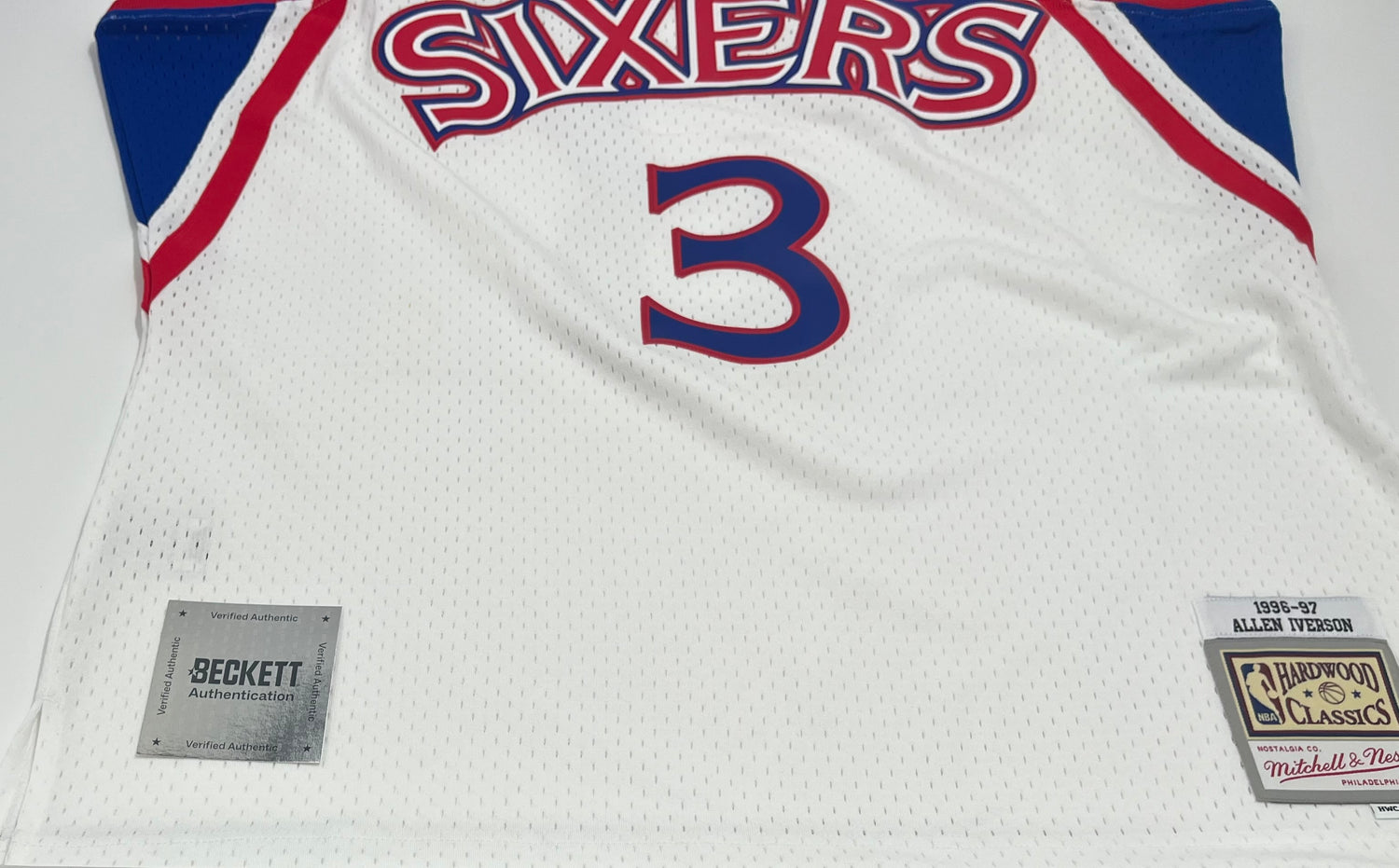 Allen Iverson Signed 76ers 96/97 White M&amp;N HWC Swgmn Jersey (White)