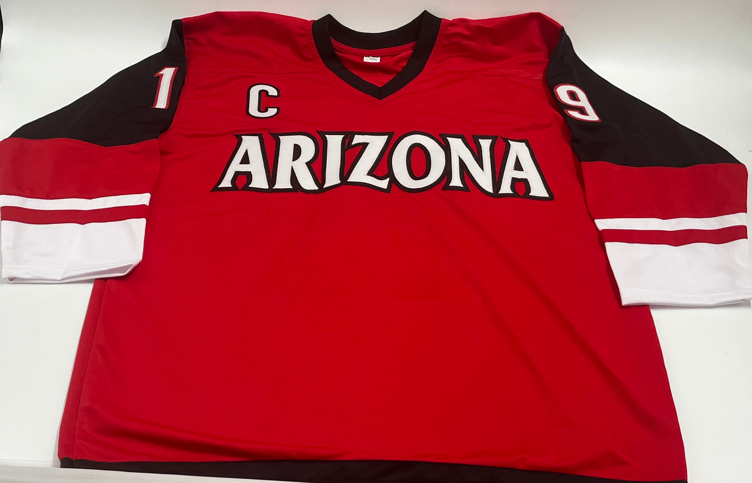 Shane Doan Signed Custom Jersey Inscribed &quot;Captain Coyote&quot; (Beckett)