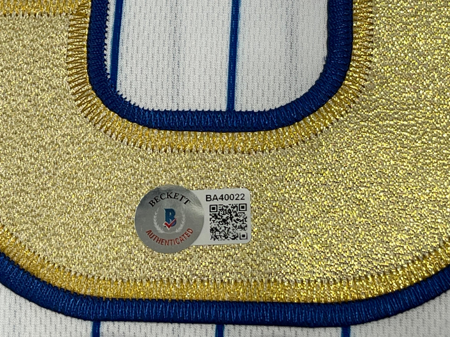 David Ross Signed Cubs Majestic Jersey W/ 2016 World Series Patch (Beckett)