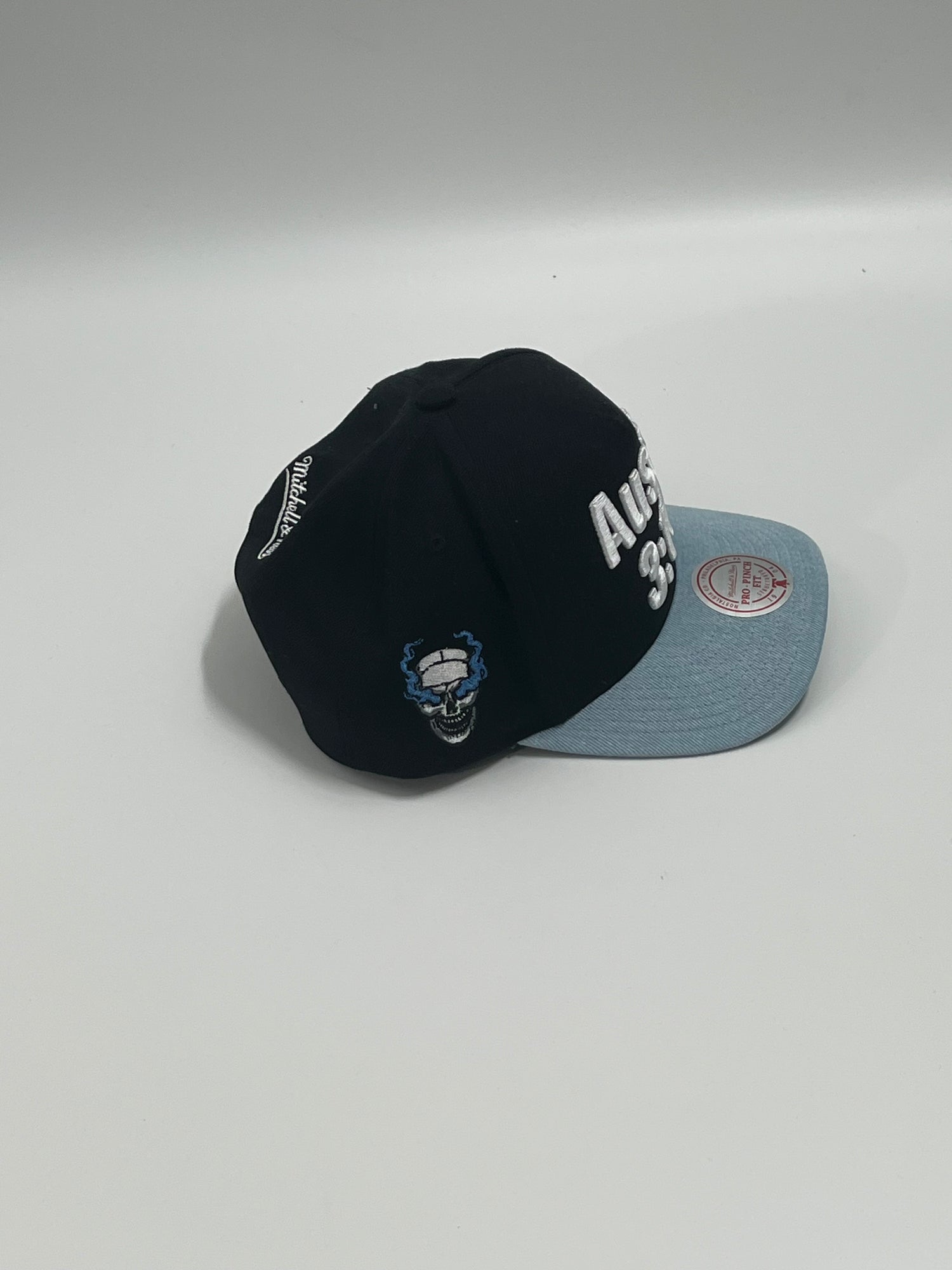 Stone Cold Steve Austin,  WWE Statement Pro Snapback Hat