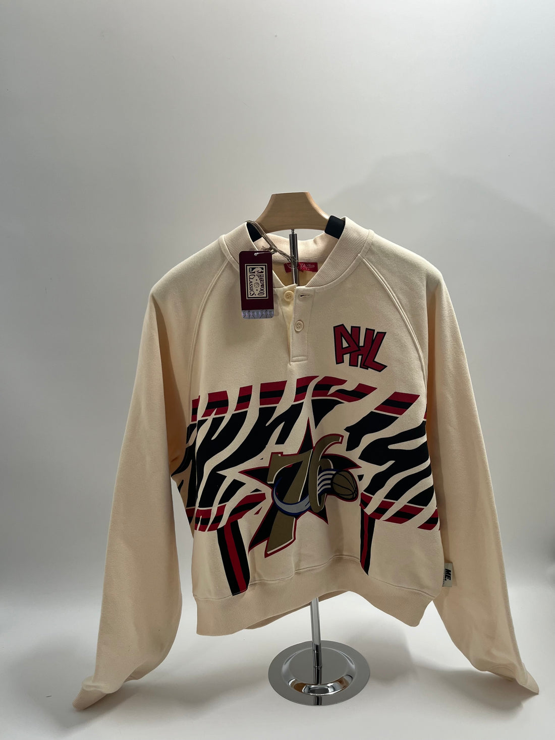 NBA Melody Ehsani RAGLAN Pullover 76ers