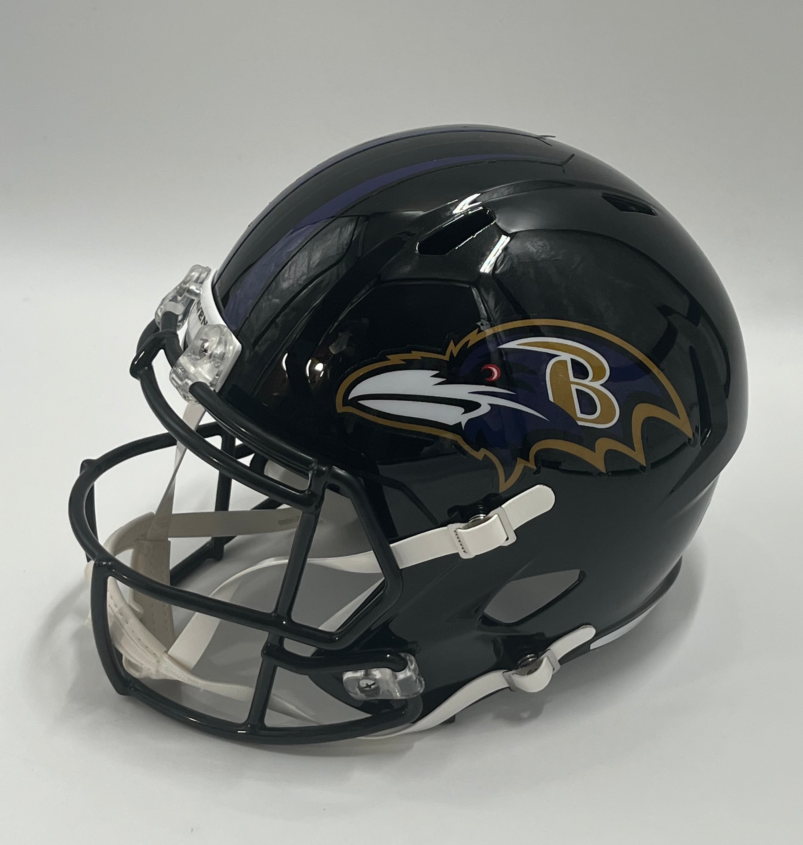 Zay Flowers Signed Ravens Full-Size Speed Helmet (Beckett)