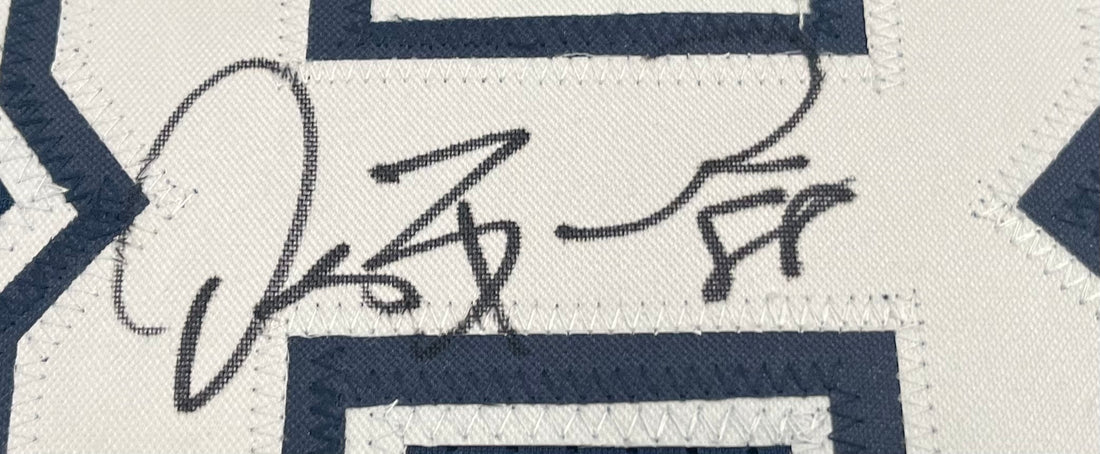 Dez Bryant Signed Custom Jersey (Beckett)