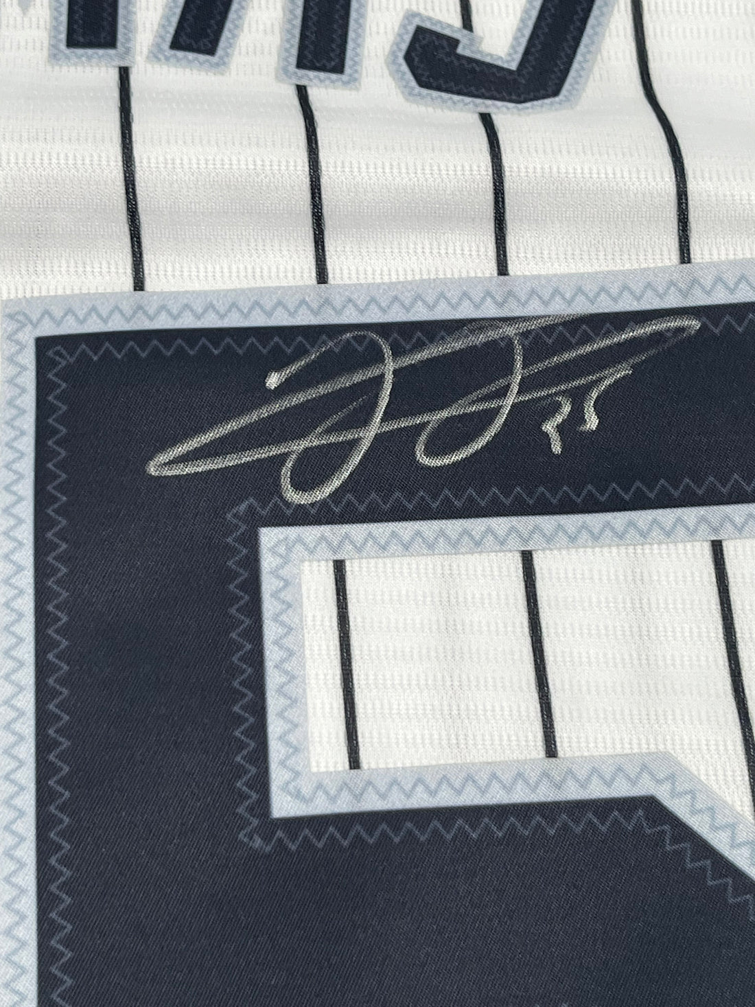 Frank Thomas Signed White Sox Nike Authentic Jersey (JSA)