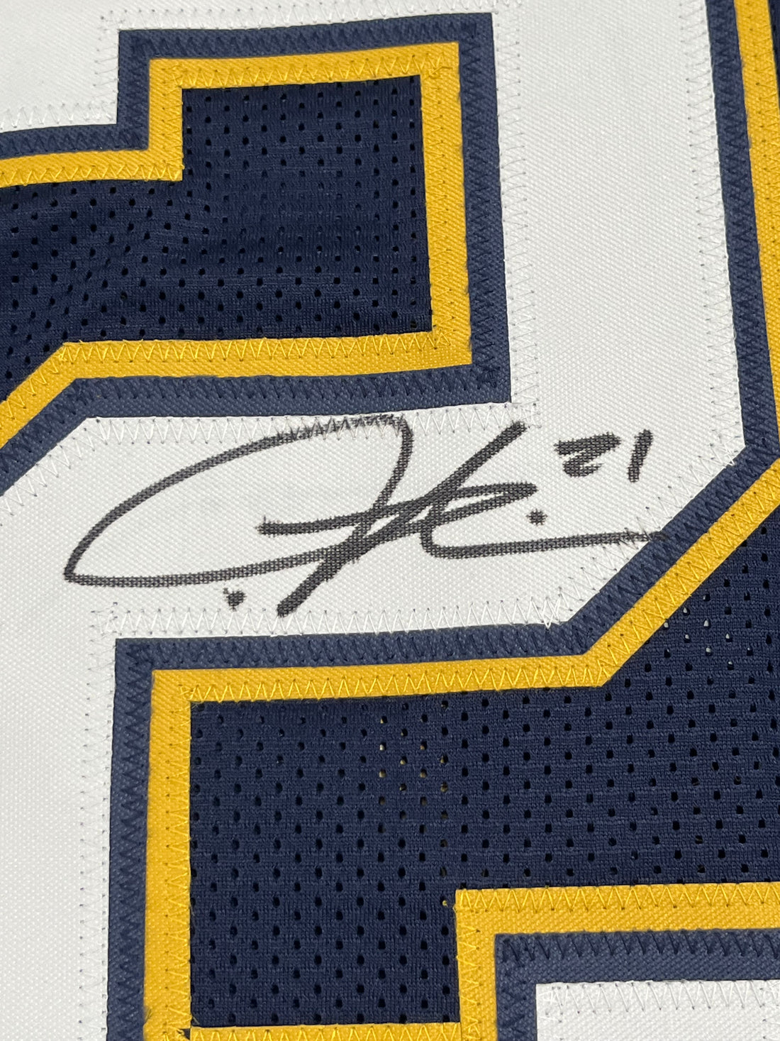 LaDainian Tomlinson Signed Jersey (Beckett)