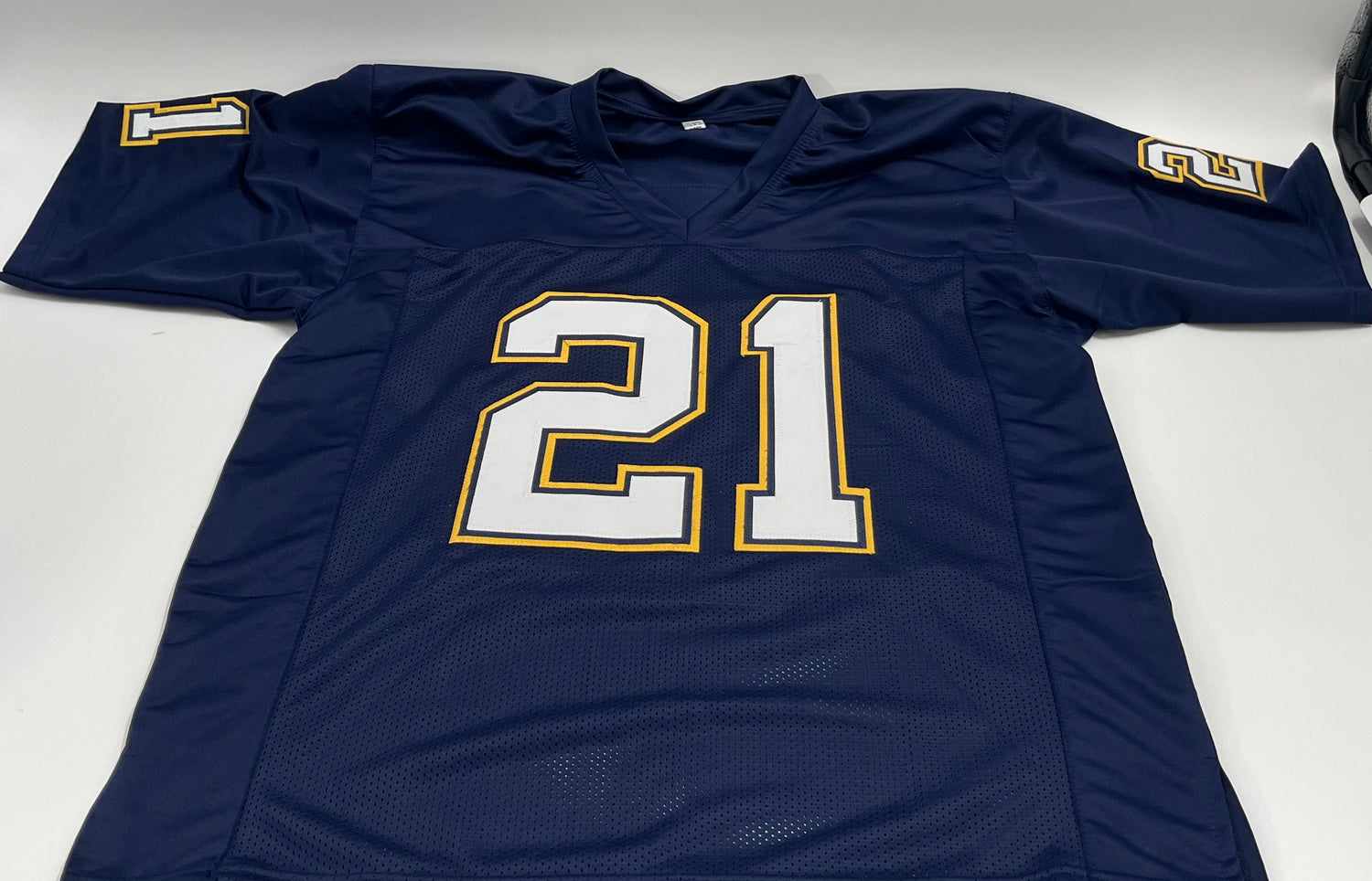 LaDainian Tomlinson Signed Jersey (Beckett)