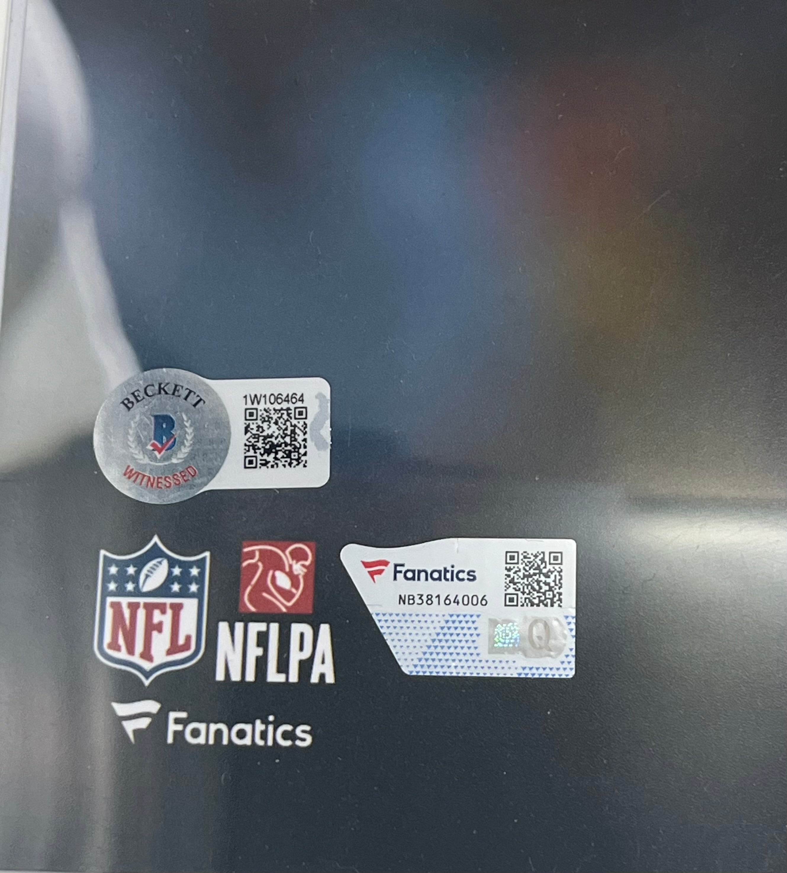 Tua Tagovailoa &amp; Tyreek Hill Signed Dolphins 16x20 Photo (Beckett &amp; Fanatics)