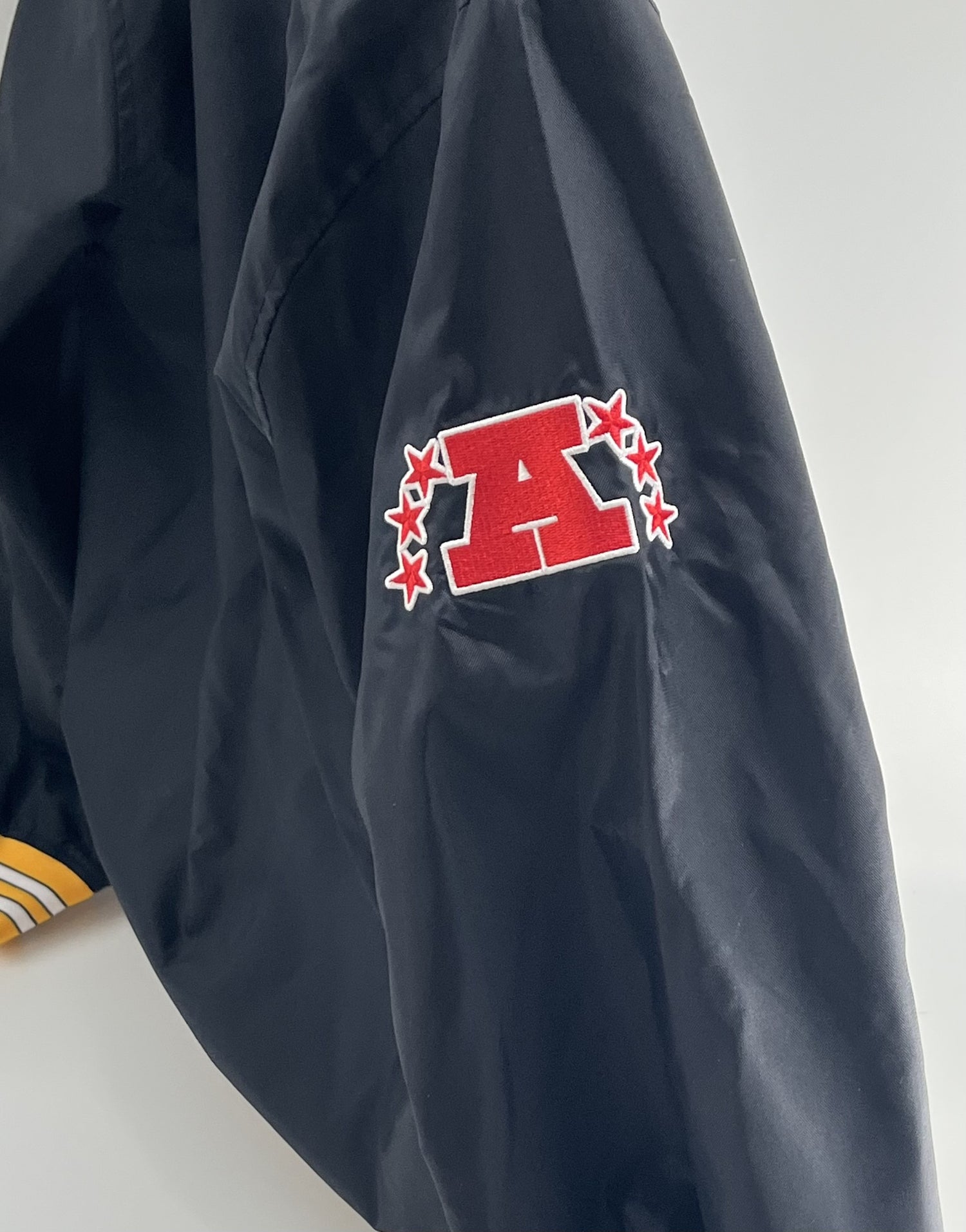 Pittsburgh Steelers Vintage Logo LT. WT. Windbreaker Jacket