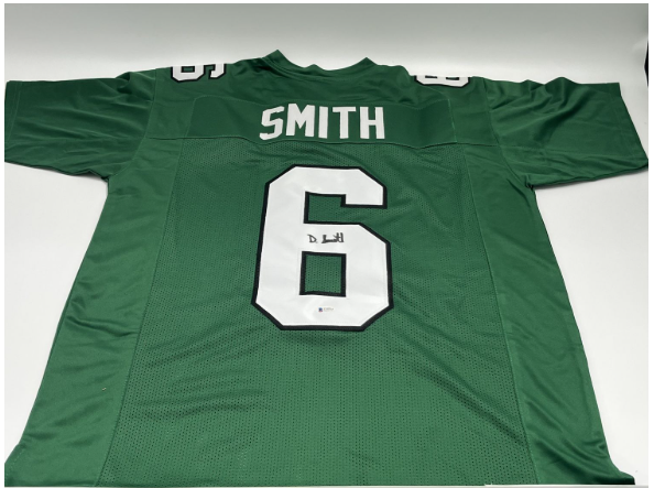 DeVonta Smith Signed Philadelphia Eagles Jersey (Beckett)