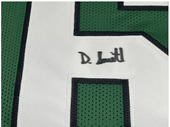 DeVonta Smith Signed Philadelphia Eagles Jersey (Beckett)