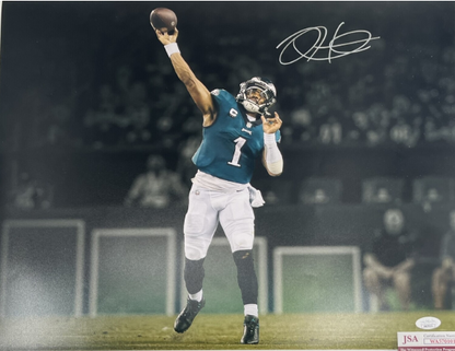 Jalen Hurts Signed throwing Philadelphia Eagles 16x20 Photo (JSA)