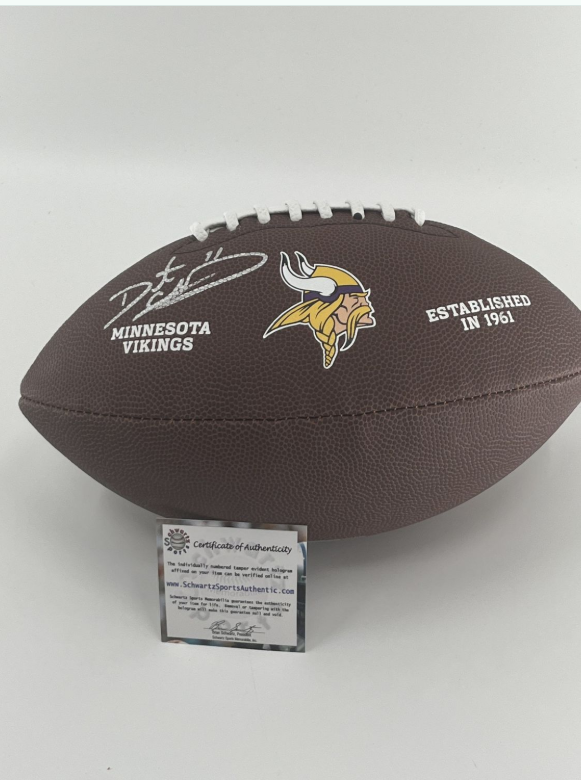 Daunte Culpepper Signed NFL Football - Logo Vikings