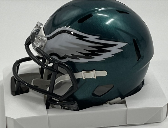Brent Celek Signed Eagles Speed Mini Helmet (Beckett)