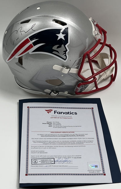 Tom Brady Signed Patriots Full-Size Authentic On-Field Speed Helmet (Fanatics &amp; GOAT)