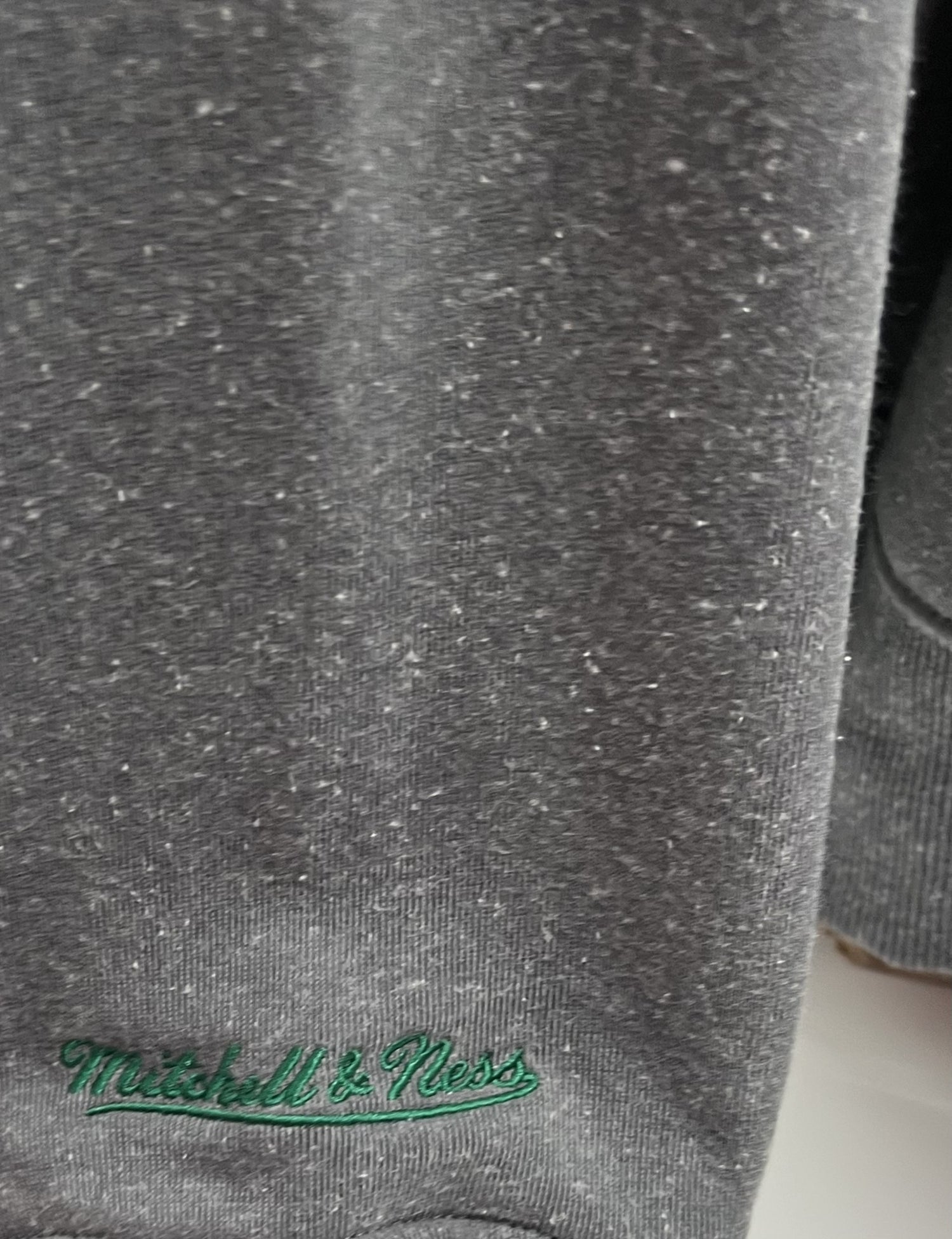 M&amp;N Gray Eagles NFL Snow Washed Fleece Crew Vintage (white) Logo
