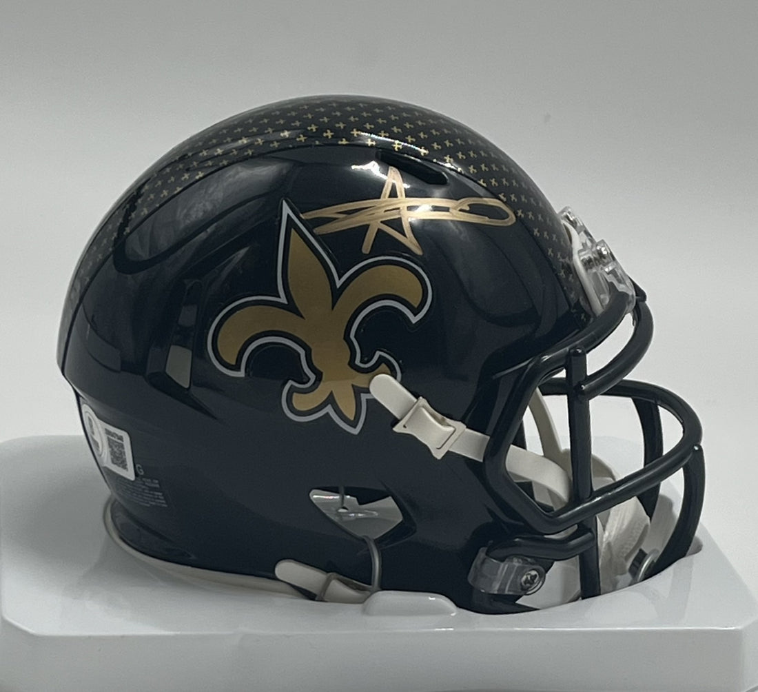 Alvin Kamara Signed Saints Speed Mini Helmet (Beckett)